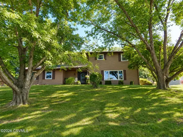 10 Meadowbrook Drive, Selinsgrove, PA 17870