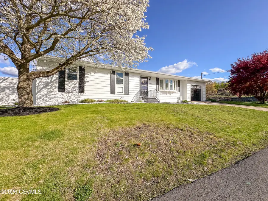 243L Inman Avenue, Hanover, PA 18706 - #2