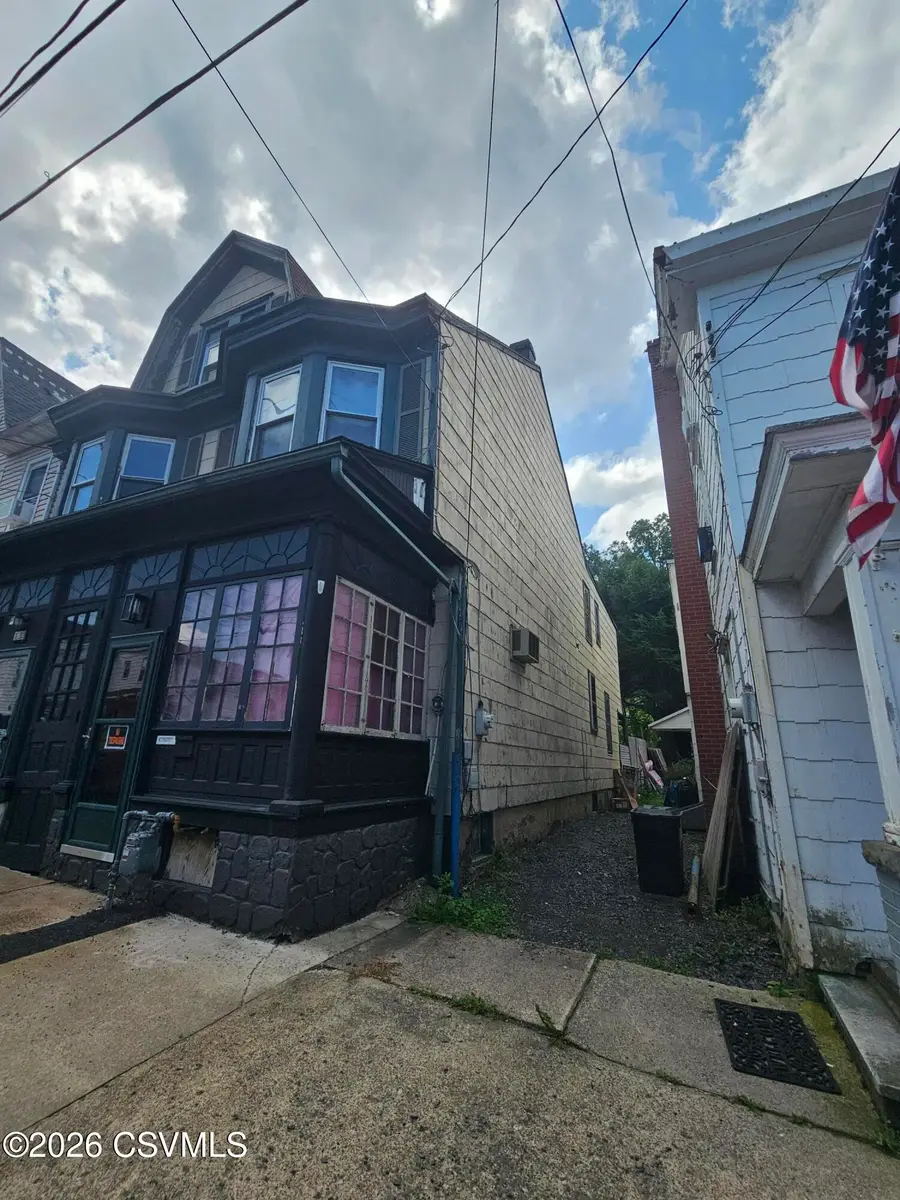 120 E Chestnut Street, Shamokin, PA 17872 - #2