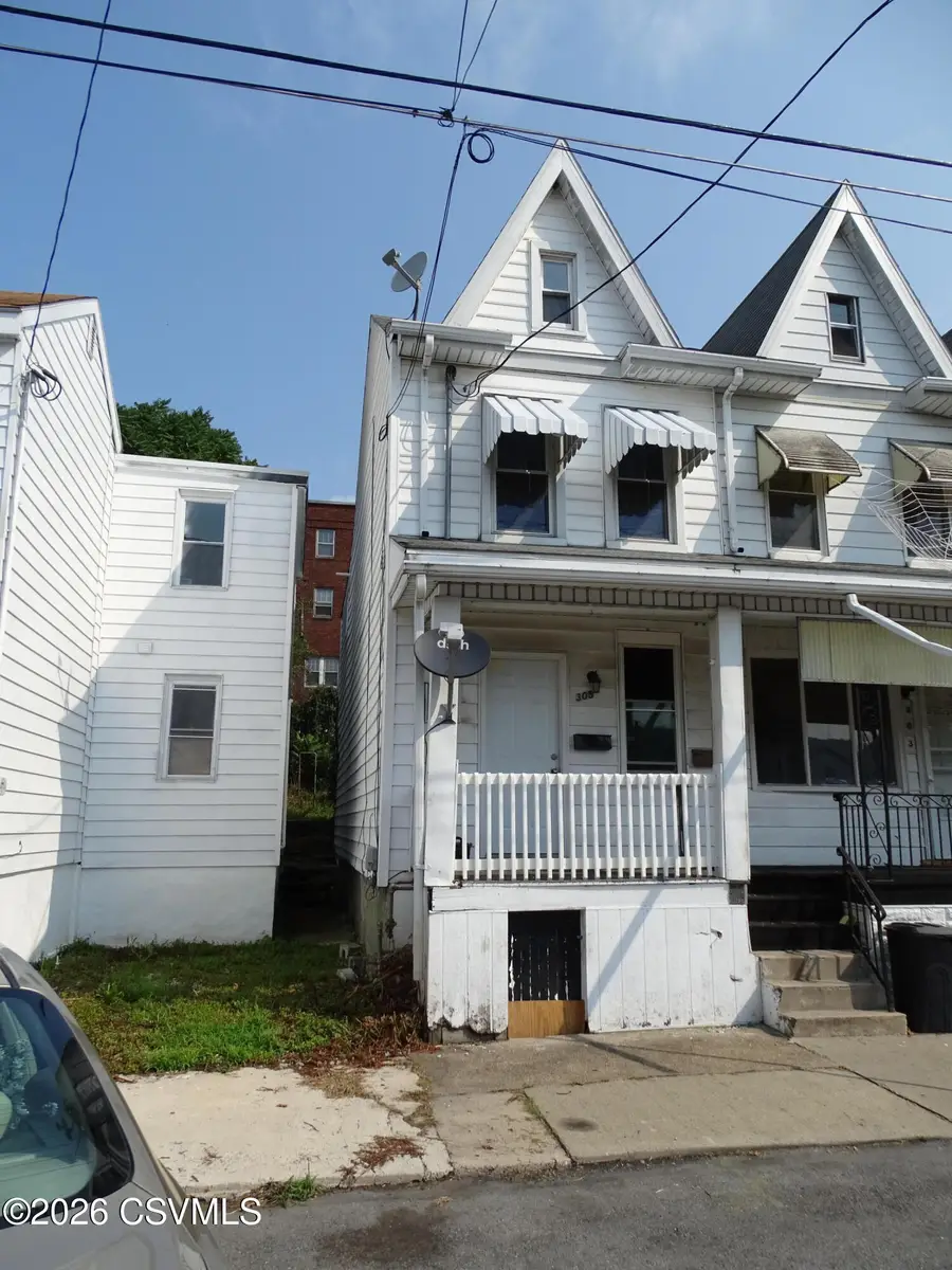 305 W 2nd Street, Mount Carmel, PA 17851 - #2