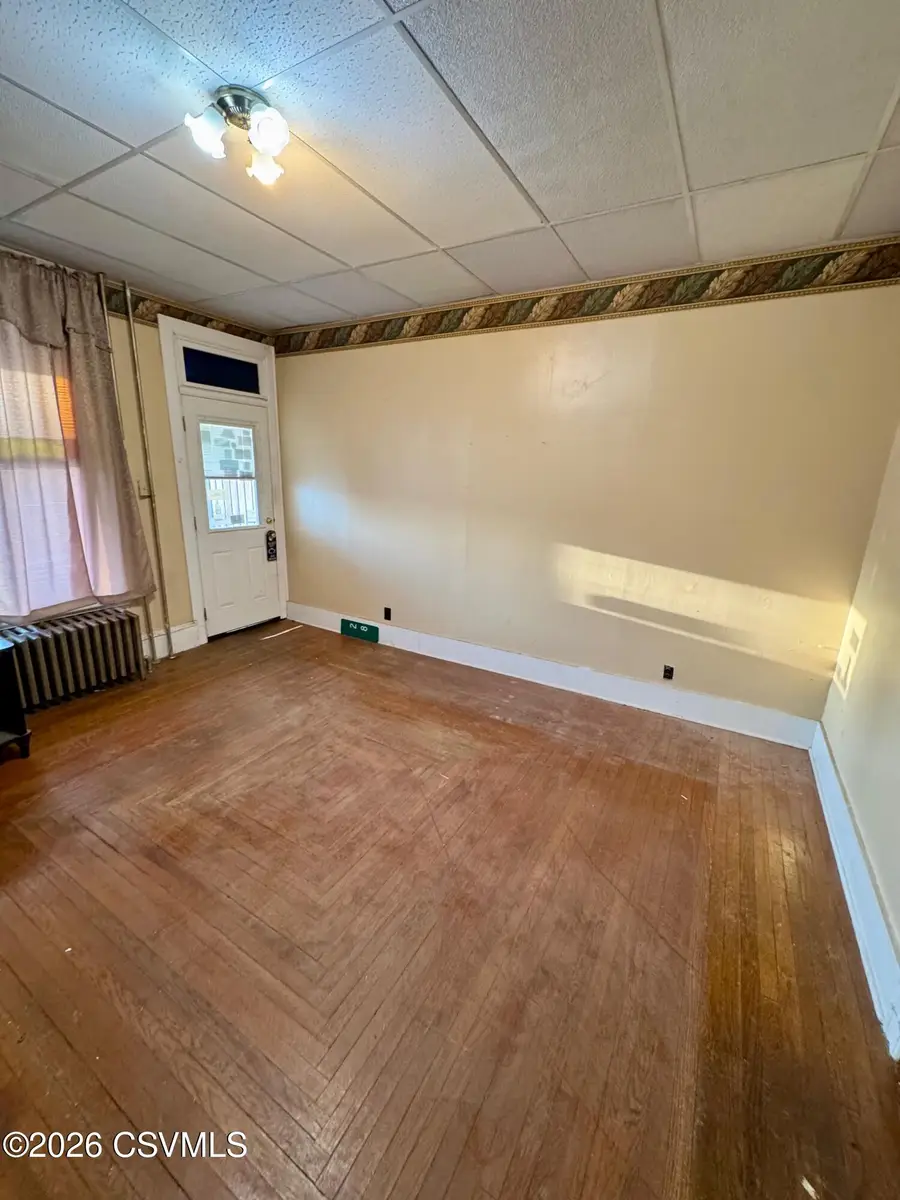 28 Pennsylvania Avenue, Watsontown, PA 17777 - Image #3