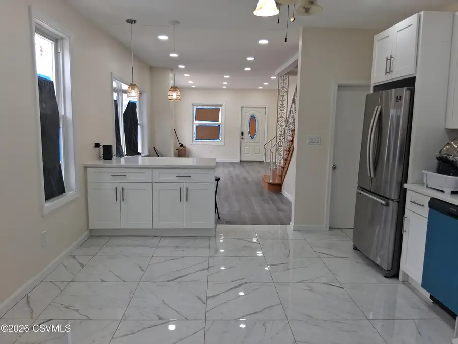 201 West Avenue, Mount Carmel, PA 17851 - #3