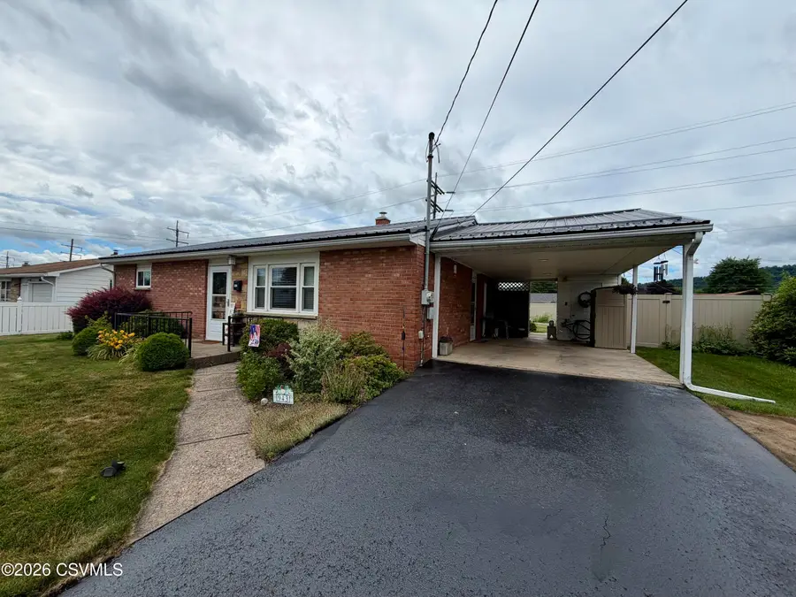 943 E 5th Street, Berwick, PA 18603 - #2