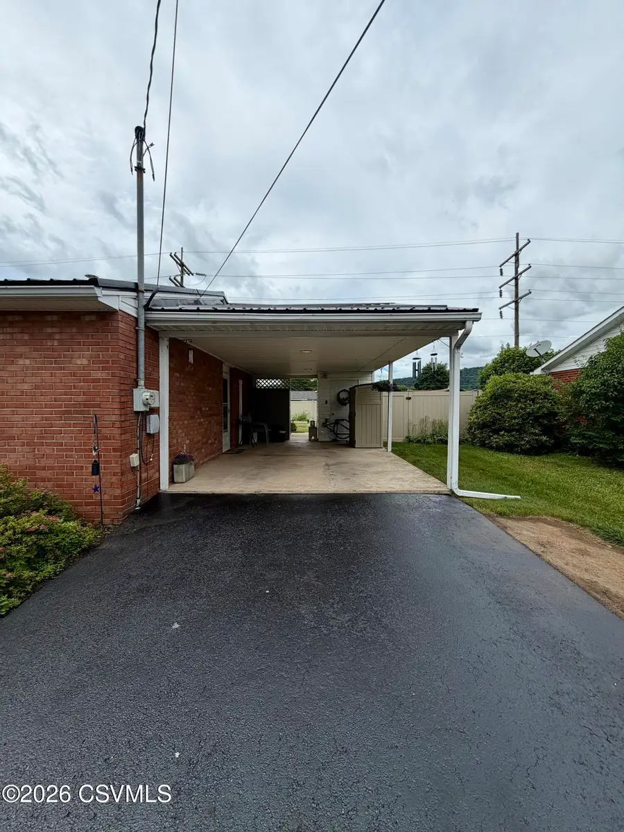 943 E 5th Street, Berwick, PA 18603 - #3