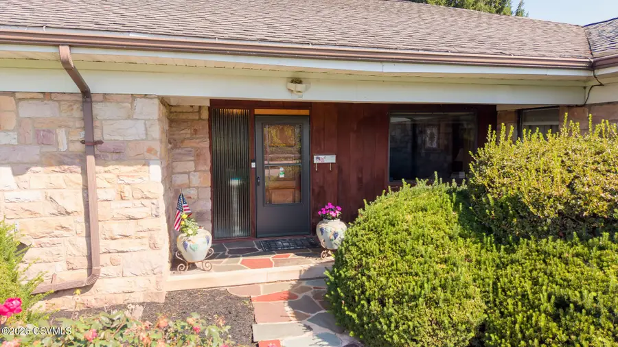 1211 E Front Street, Berwick, PA 18603 - #2