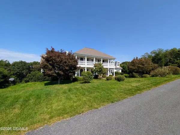 218 Gregory Drive, Selinsgrove, PA 17870