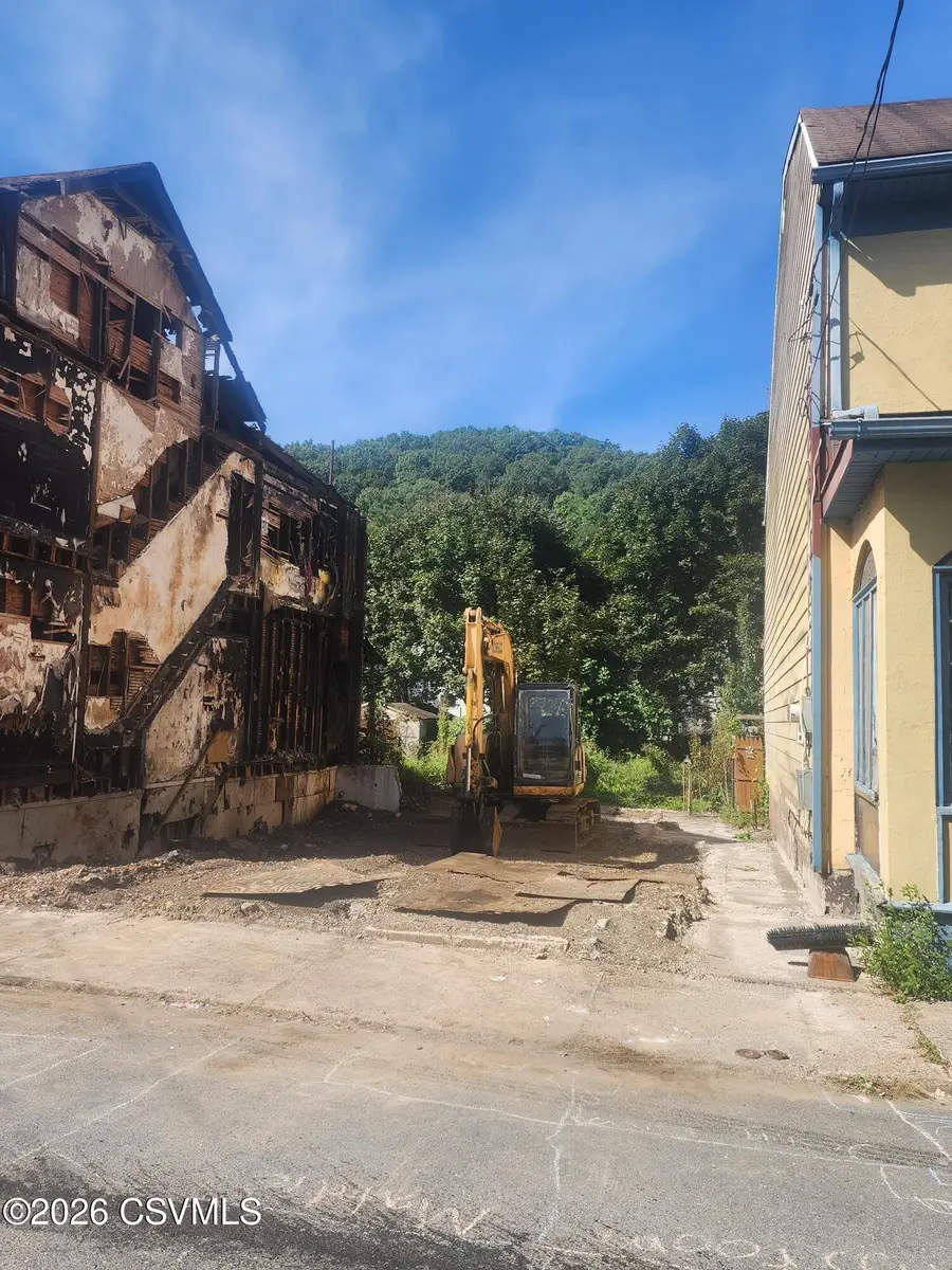 228-230 S Franklin Street, Shamokin, PA 17872 - #3