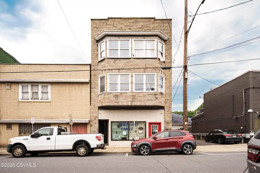 516-518 N Shamokin Street, Shamokin, PA 17872 - #3