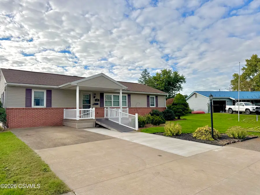8 Woodruff Avenue, Selinsgrove, PA 17870 - #3