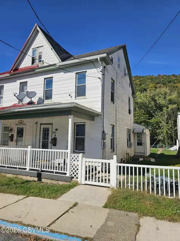 917 Center Street, Coal Township, PA 17866
