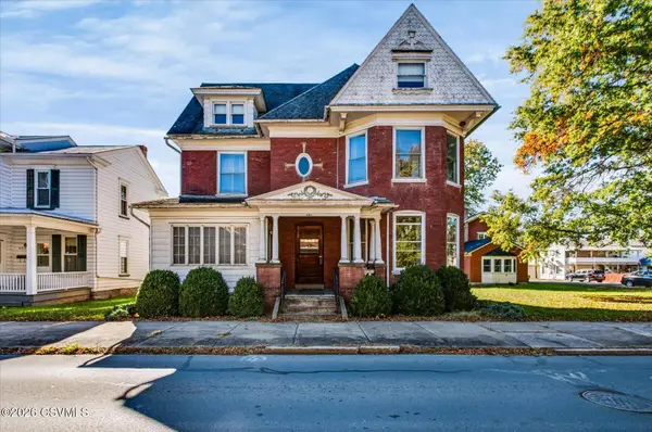 611 Main Street, Watsontown, PA 17777