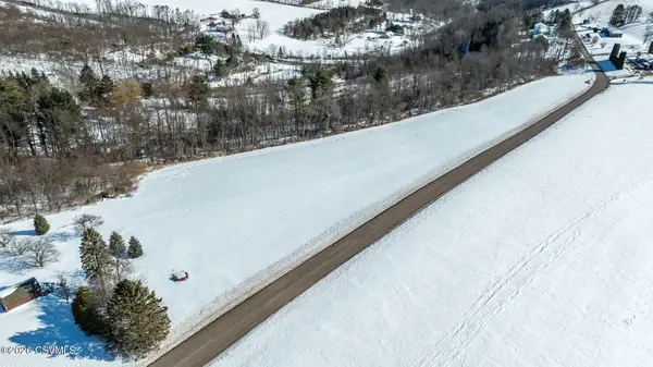 Ezzyk Road, Berwick, PA 18603