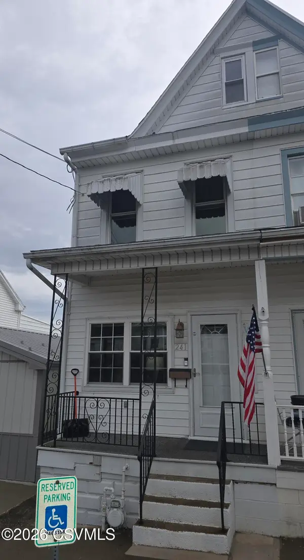 241 S Locust Street, Mt. Carmel, PA 17851