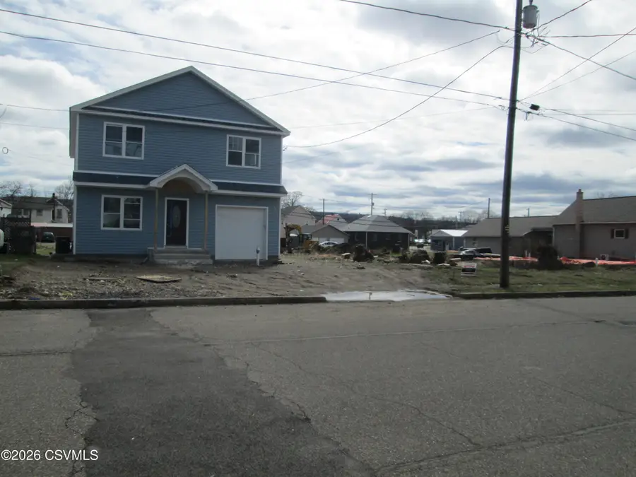 1332 Spring Garden Avenue, Berwick, PA 18603 - #3