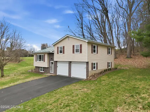 704 Bogar Drive, Selinsgrove, PA 17870