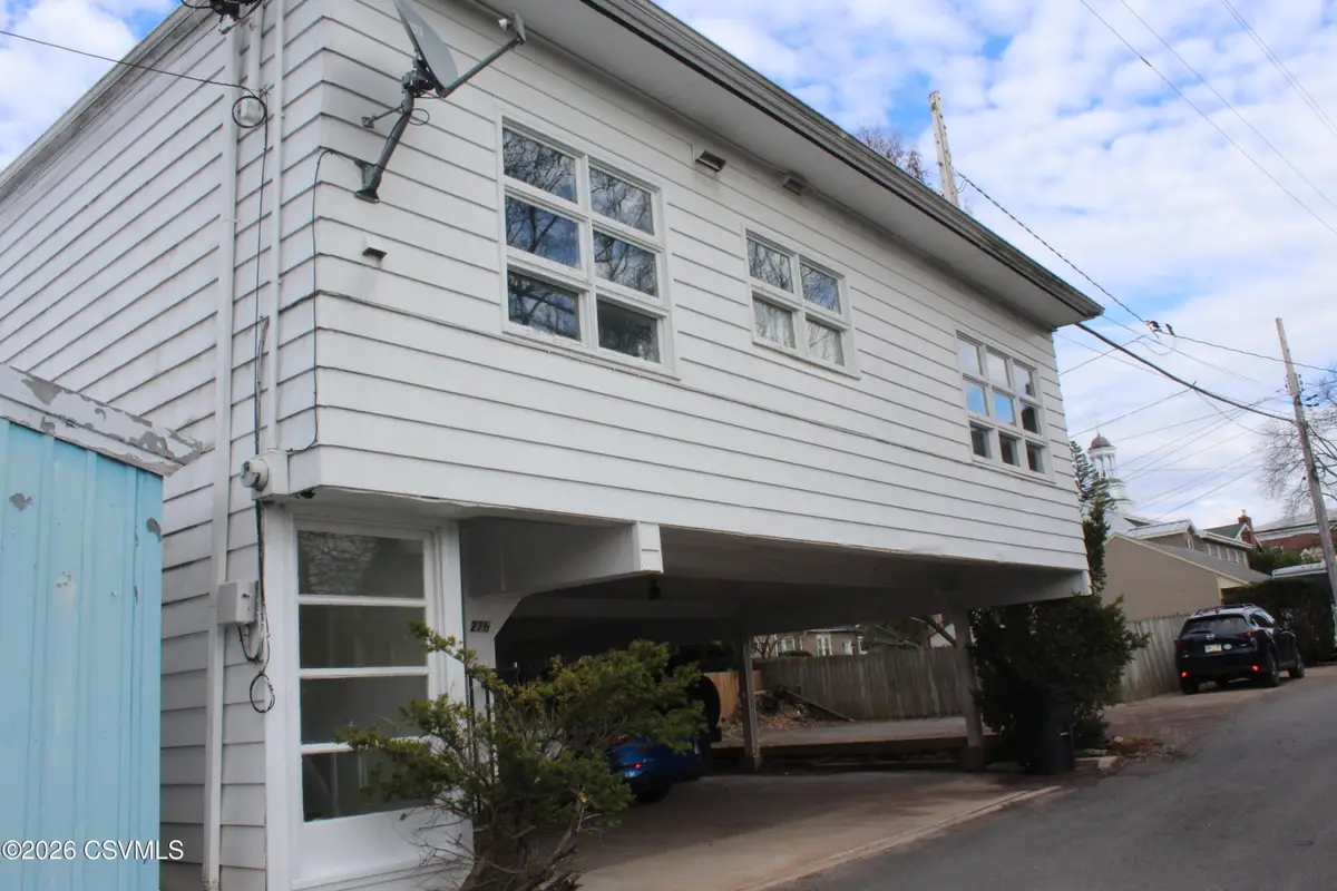 27 1/2 Apple Tree Alley, Lewisburg, PA 17837 - #1