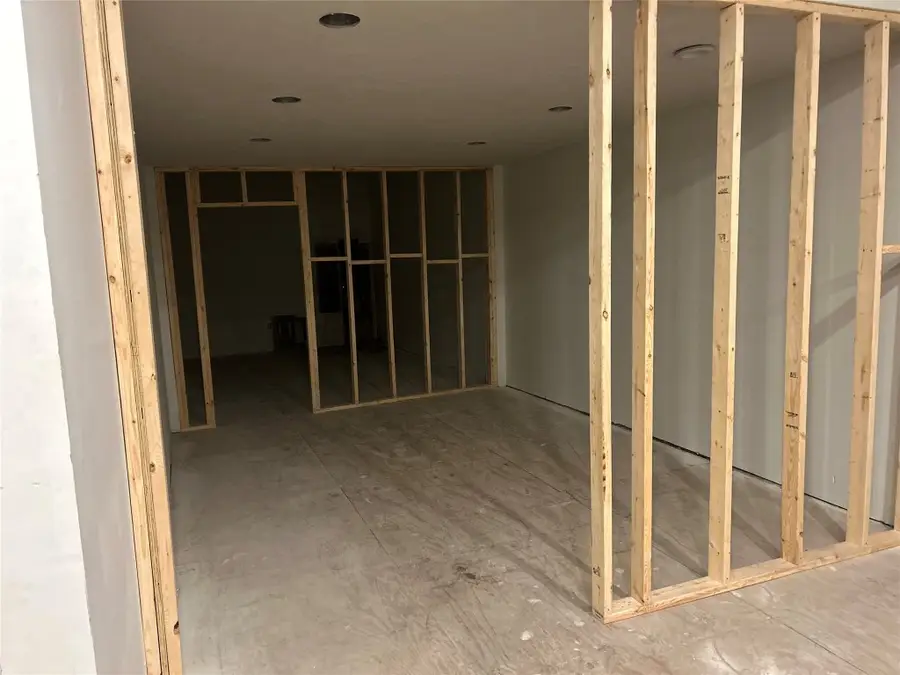 560 E 9th Street, Erie, PA 16503 - Image #2