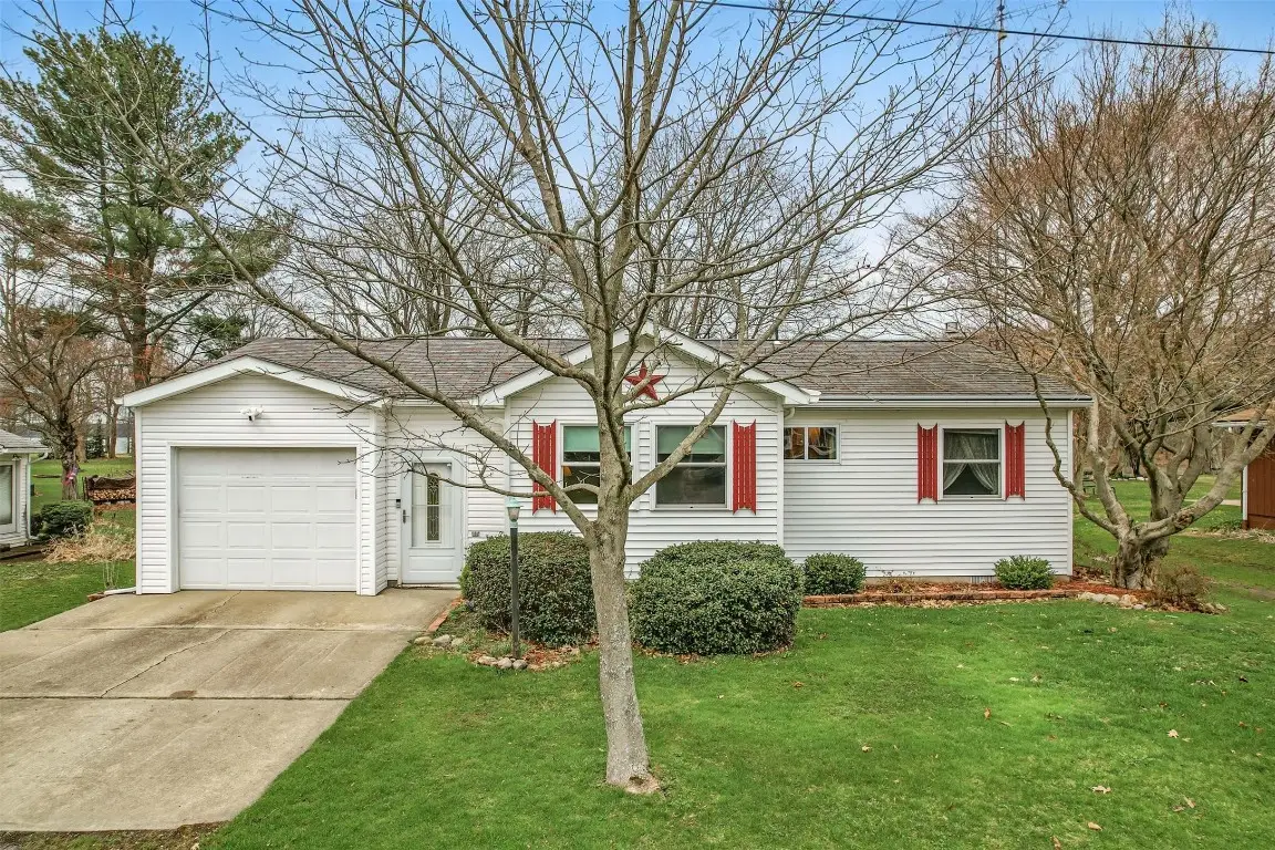 7005 North Drive, Jamestown, PA 16134 - Image #1