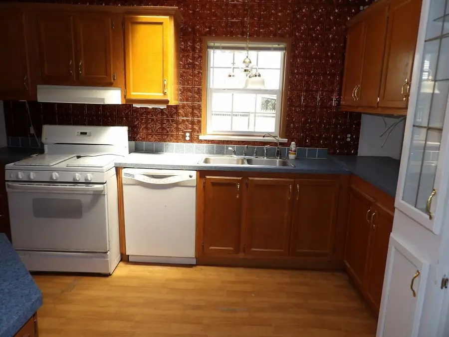 1040 Marshall Street, Conneaut Lake, PA 16316 - Image #3