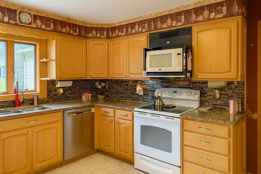 466 Sunnyside Avenue, Meadville, PA 16335 - Image #3