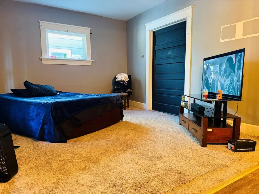 209 W 20th Street, Erie, PA 16502 - Image #3