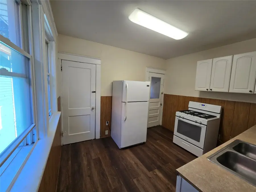 821 W 23rd Street, Erie, PA 16502 - Image #2