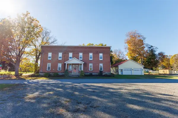 17 W Main Street, Columbus, PA 16405