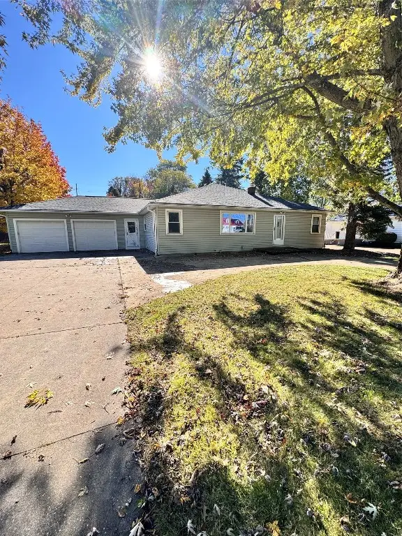 1129 E Grandview Boulevard, Millcreek Township, PA 16504 - Image #1