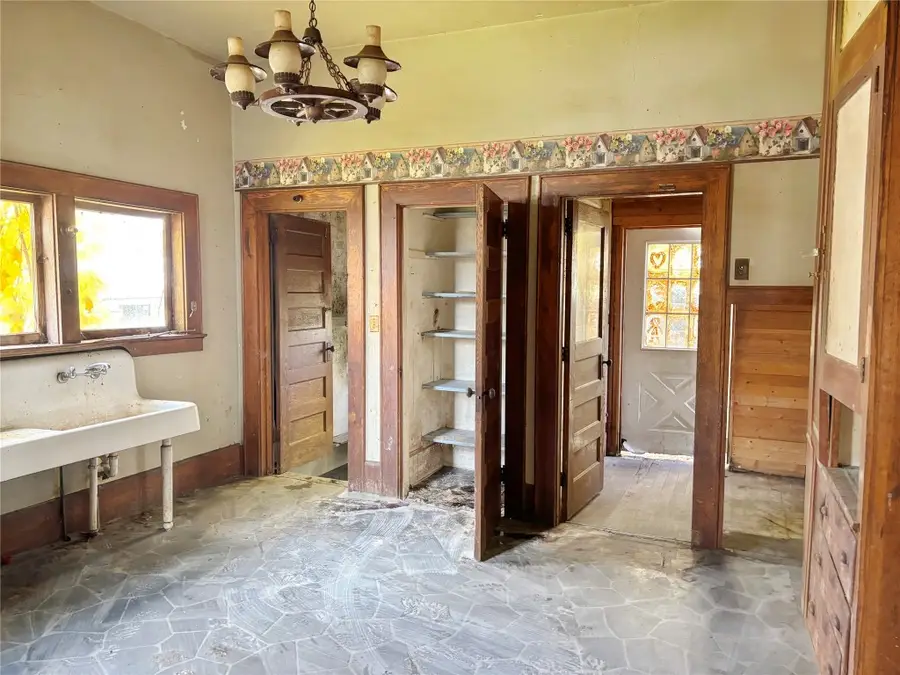 333 W Erie Street, Linesville, PA 16424 - Image #2