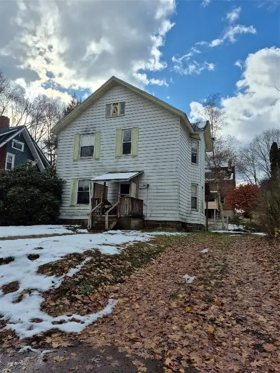 586 Walnut Street, Meadville, PA 16335 - #1