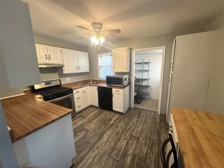 408 Shenley Drive, Erie, PA 16505 - Image #2