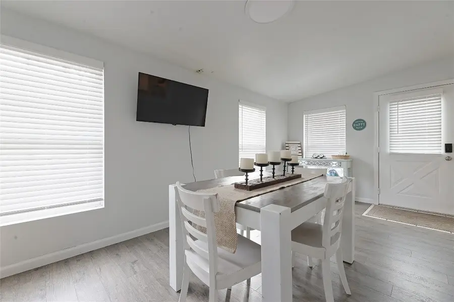 3145 Lake Front Drive, Erie, PA 16505 - Image #3