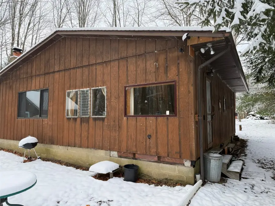 12702 Roger Drive, Espyville, PA 16424 - Image #2