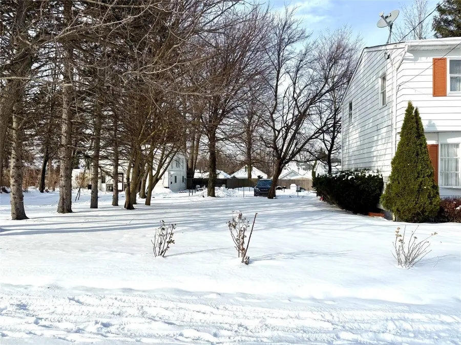 972 E 32nd Street, Erie, PA 16504 - Image #2