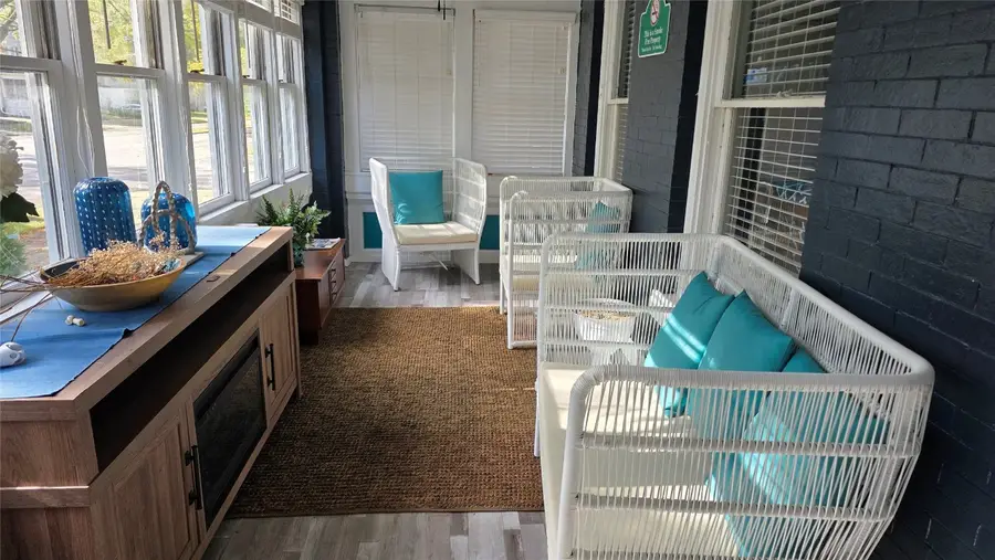 658 W 10th Street #2, Erie, PA 16502 - Image #2