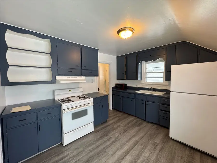 909 E 37th Street, Erie, PA 16504 - Image #3