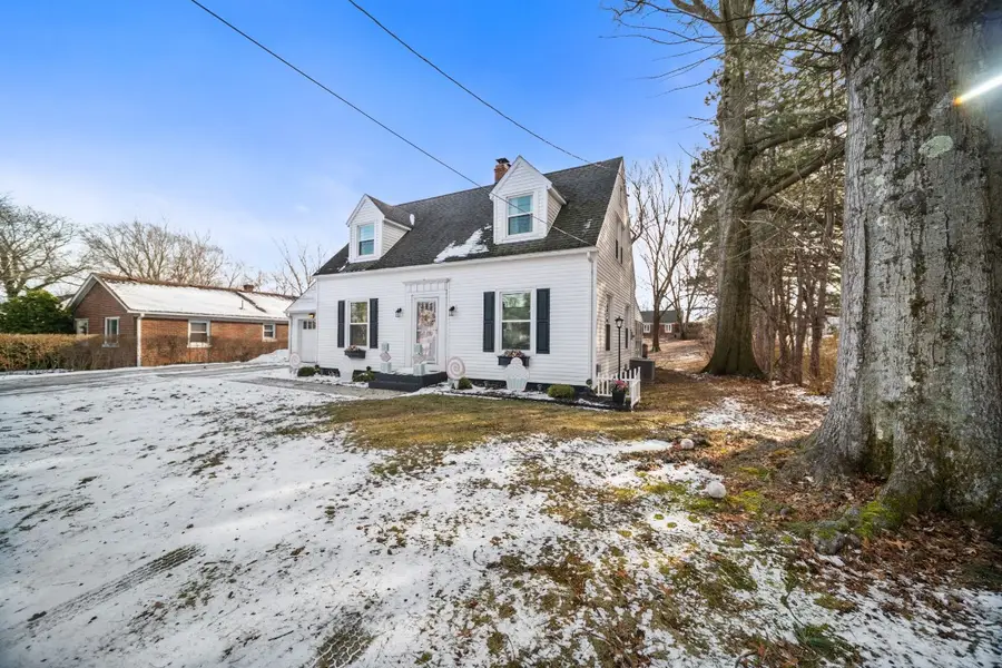 647 W Gore Road, Erie, PA 16509 - Image #2