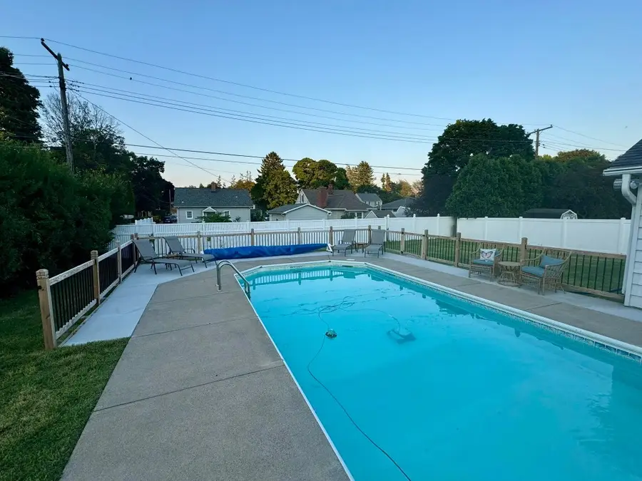 1009 Montpelier Avenue, Erie, PA 16505 - Image #2