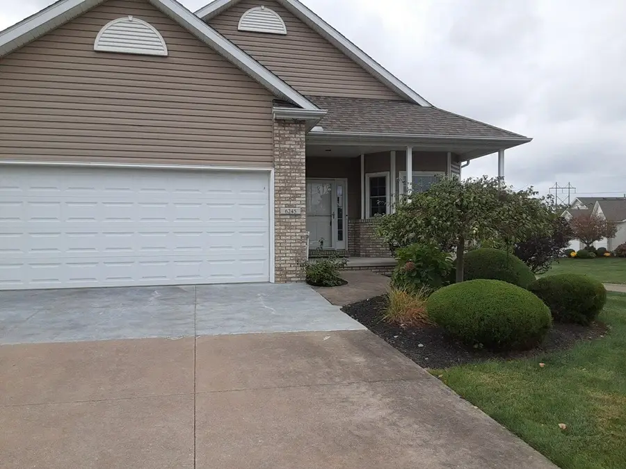 6245 Hayfield Circle, Erie, PA 16509 - Image #2
