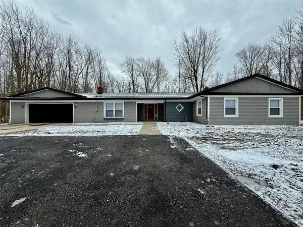 7207 E Lake Road, Erie, PA 16511