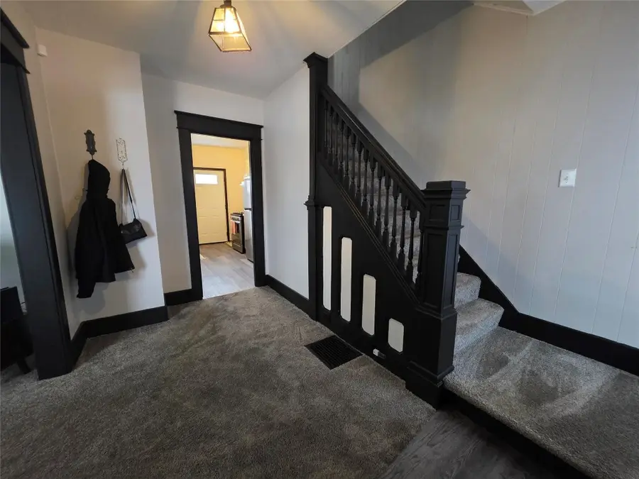 215 W 20th Street, Erie, PA 16502 - Image #3