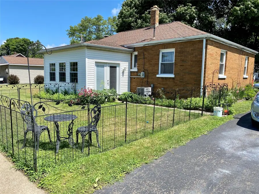 1952 Cook Avenue, Erie, PA 16510 - Image #2