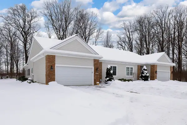 2017 Chatham Drive, Fairview, PA 16415