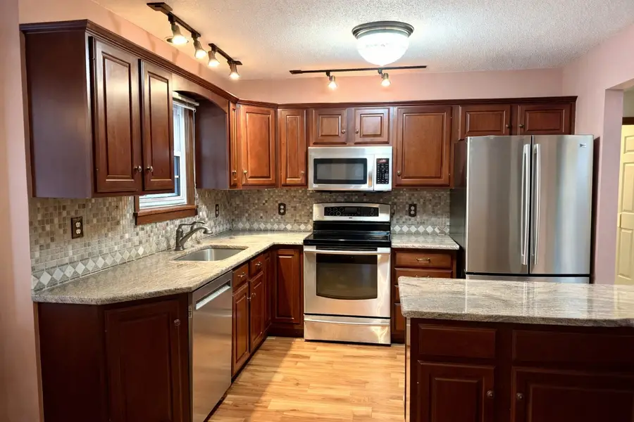 27 Tennyson Court, Erie, PA 16509 - #3