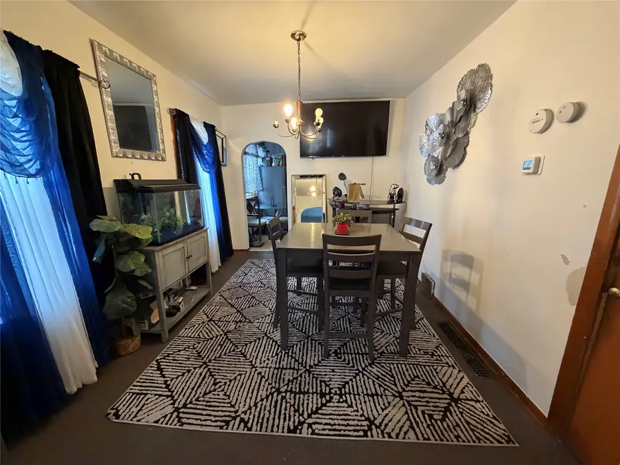 1047 W 7th Street, Erie, PA 16502 - #3