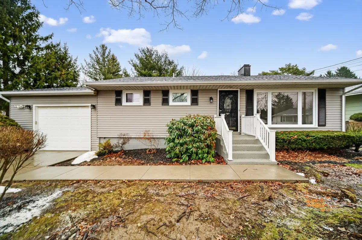 5009 Hillsdale Avenue, Erie, PA 16509 - #1