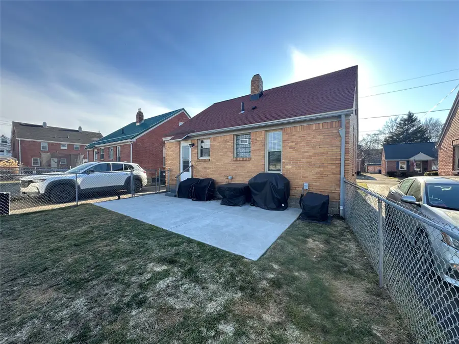 715 Japan Street, Erie, PA 16502 - #3