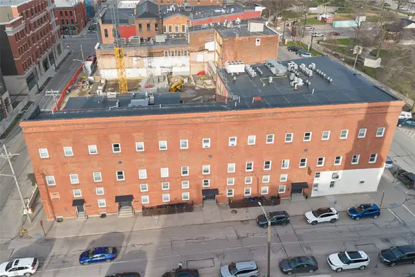 38 N Park Row, Erie, PA 16501