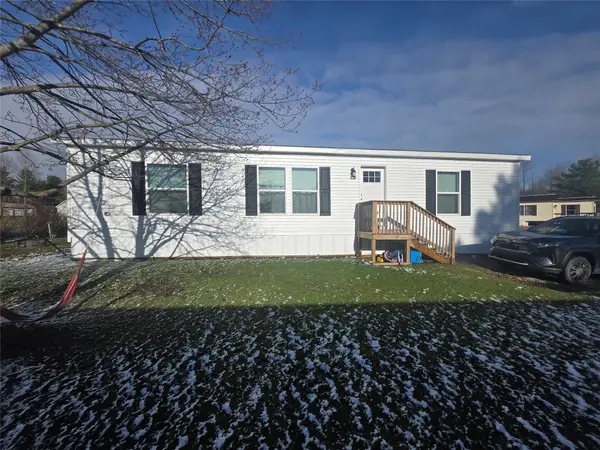138 Imperial Way, Edinboro, PA 16412