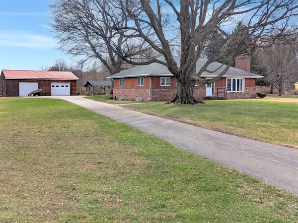 7081 W Lake Road, Fairview, PA 16415